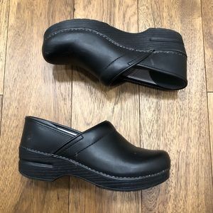 Dansko black leather professional clogs size 37